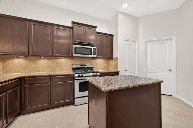 519 Glenwood Ridge Drive, Spring, TX 77386