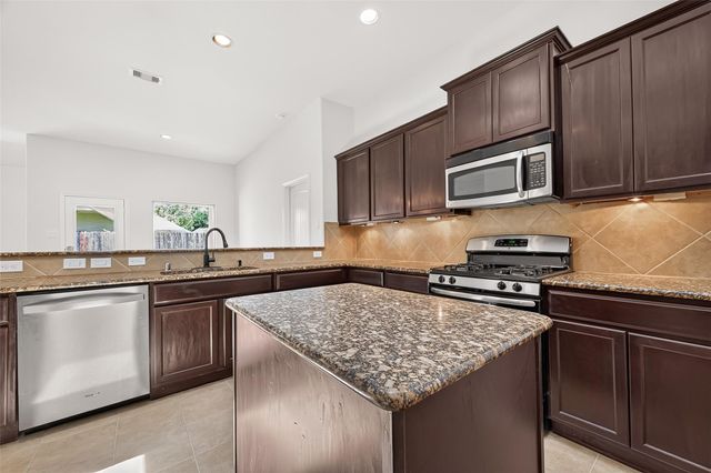 519 Glenwood Ridge Drive, Spring, TX 77386