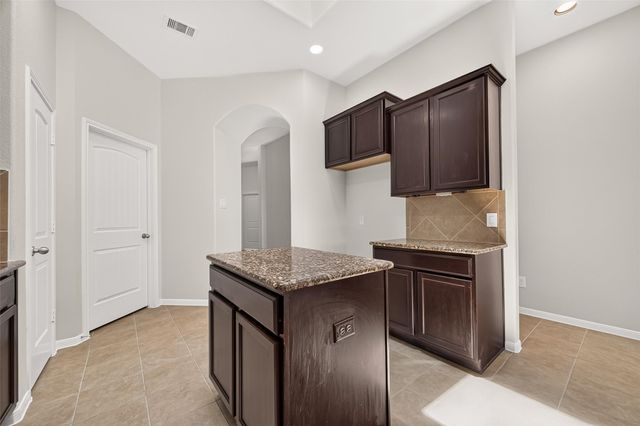 519 Glenwood Ridge Drive, Spring, TX 77386