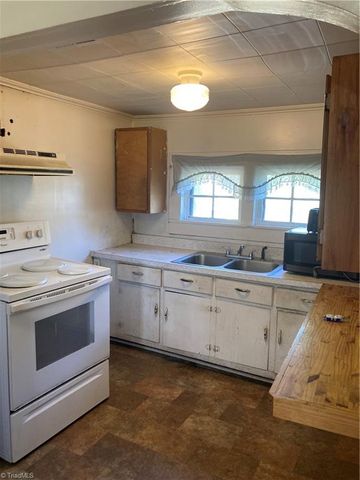 223 Jerusalem Avenue, Mocksville, NC 27028