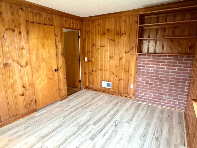 170 Pelow Hill, Derby, VT 05830