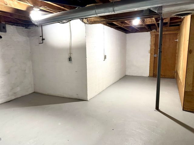 170 Pelow Hill, Derby, VT 05830