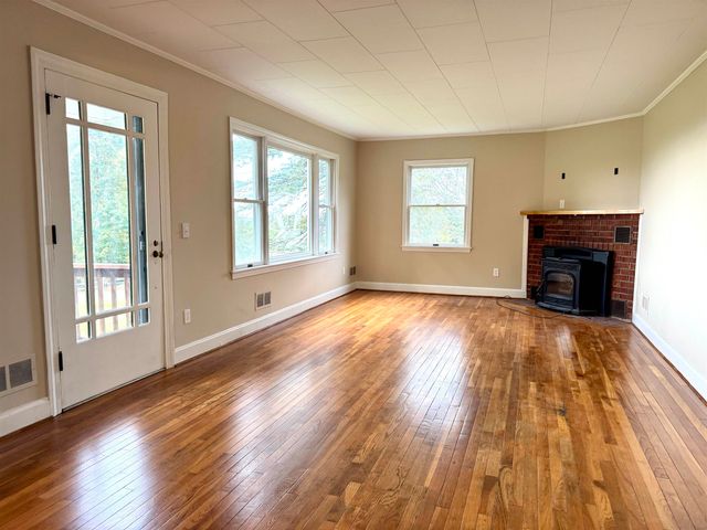 170 Pelow Hill, Derby, VT 05830