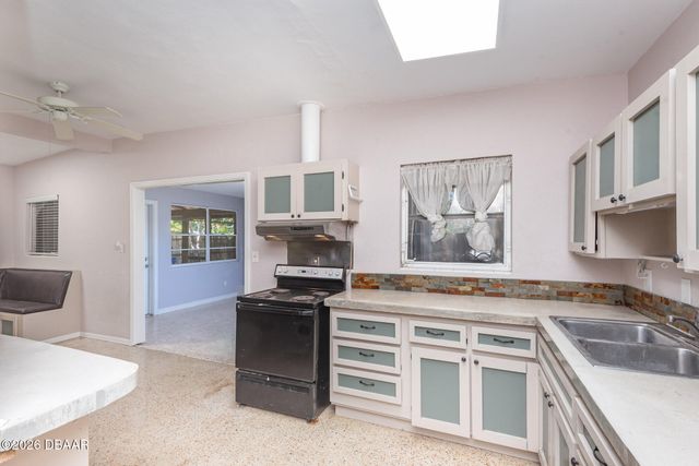 664 8th Street, Holly Hill, FL 32117