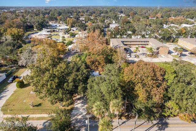 664 8th Street, Holly Hill, FL 32117
