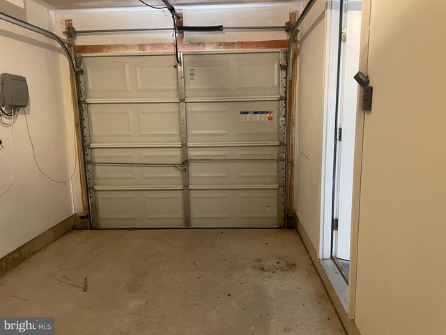 2102 E OAK RD #E2, Vineland, NJ 08361