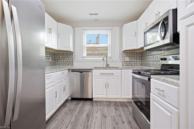 848 Townsend PL, Norfolk, VA 23502