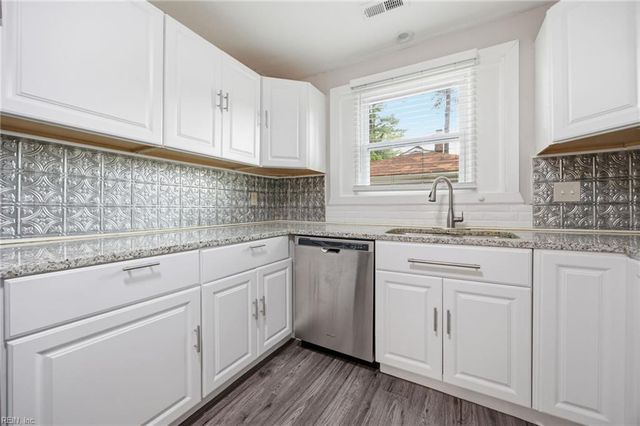 848 Townsend PL, Norfolk, VA 23502