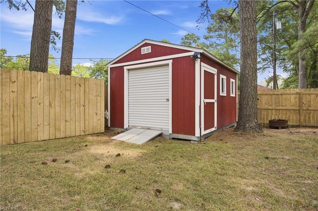 848 Townsend PL, Norfolk, VA 23502