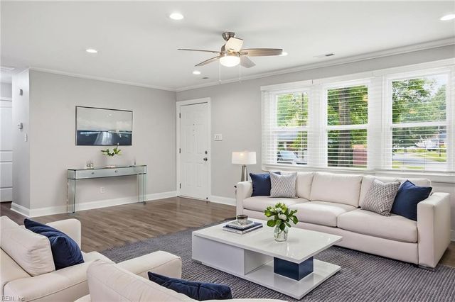 848 Townsend PL, Norfolk, VA 23502