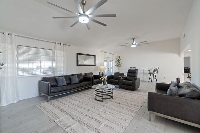 18294 Road 27, Madera, CA 93638