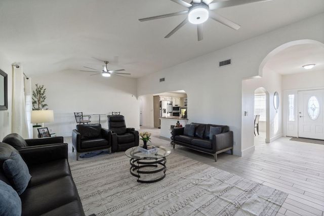 18294 Road 27, Madera, CA 93638