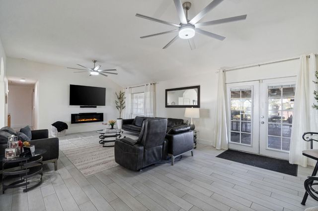 18294 Road 27, Madera, CA 93638