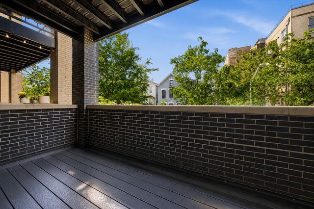 1366 W Walton Street 1E, Chicago, IL 60642