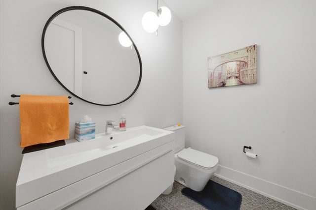 1366 W Walton Street 1E, Chicago, IL 60642