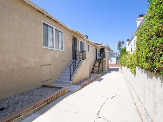 1136 W 10th, San Pedro, CA 90731