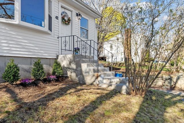 41 Maple St, Randolph, MA 02368
