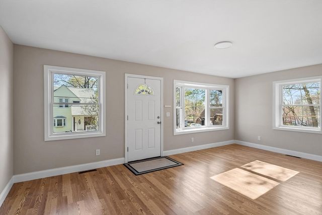 41 Maple St, Randolph, MA 02368