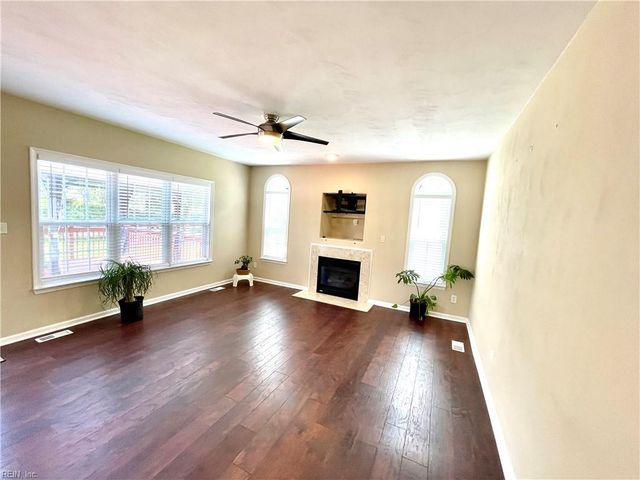 2665 Springhaven DR, Virginia Beach, VA 23456
