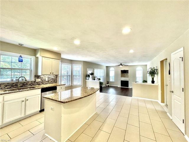 2665 Springhaven DR, Virginia Beach, VA 23456