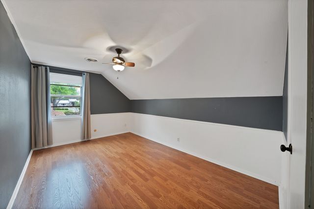 526 Waggoner Drive, Arlington, TX 76013