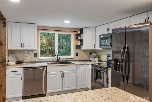 5405 E Harbor Heights Drive, Port Orchard, WA 98366