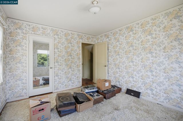 72 Murdock St, Richmond, CA 94804