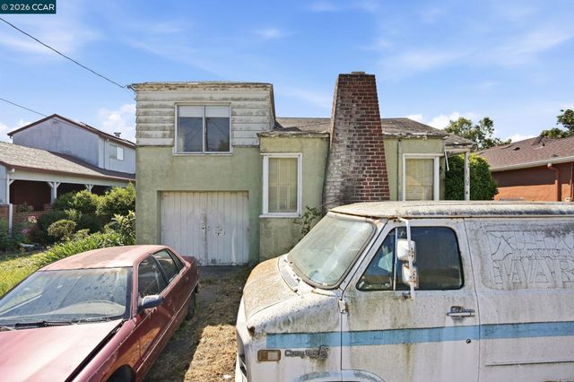 72 Murdock St, Richmond, CA 94804