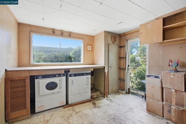 72 Murdock St, Richmond, CA 94804