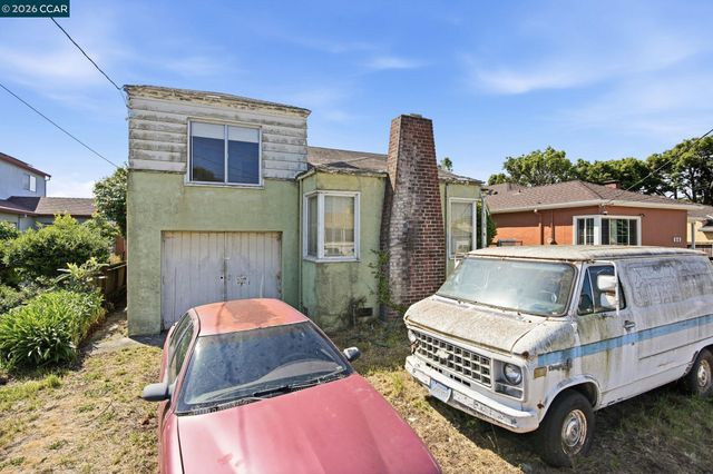72 Murdock St, Richmond, CA 94804