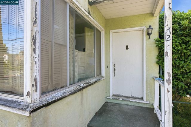 72 Murdock St, Richmond, CA 94804