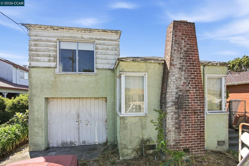 72 Murdock St, Richmond, CA 94804
