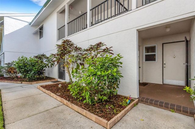 5661 MIDNIGHT PASS ROAD 401, Sarasota, FL 34242