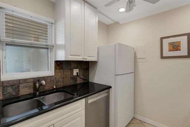 5661 MIDNIGHT PASS ROAD 401, Sarasota, FL 34242