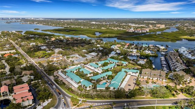 5661 MIDNIGHT PASS ROAD 401, Sarasota, FL 34242