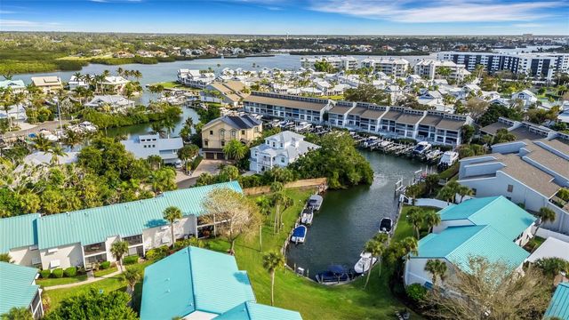 5661 MIDNIGHT PASS ROAD 401, Sarasota, FL 34242