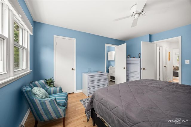 29 Tupelo Avenue, Naperville, IL 60540