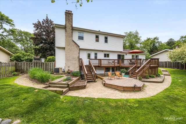 29 Tupelo Avenue, Naperville, IL 60540
