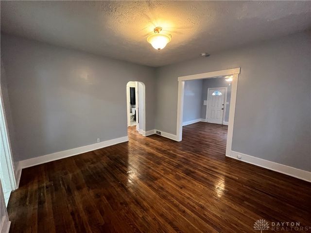 44 Bluecrest Avenue, Dayton, OH 45417