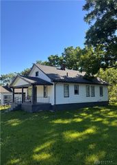 44 Bluecrest Avenue, Dayton, OH 45417