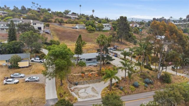 403 Estrelita, Vista, CA 92084