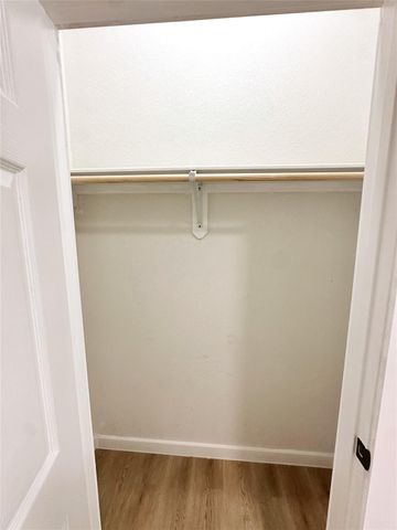 9723 Kerr A-B Street, Houston, TX 77029