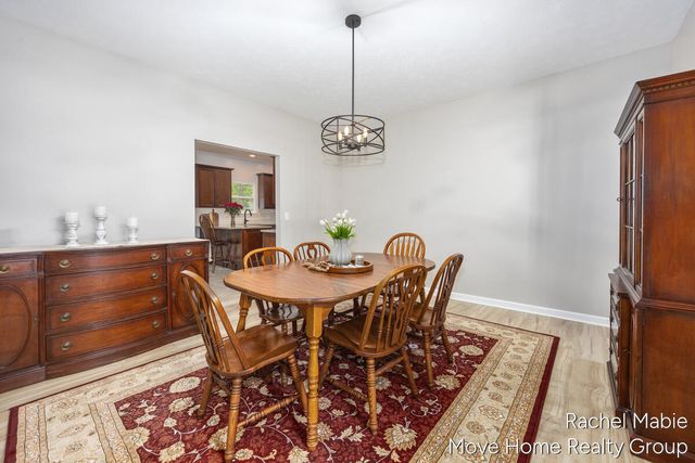5951 Barcroft Drive SW, Wyoming, MI 49418