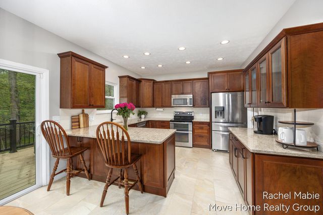 5951 Barcroft Drive SW, Wyoming, MI 49418