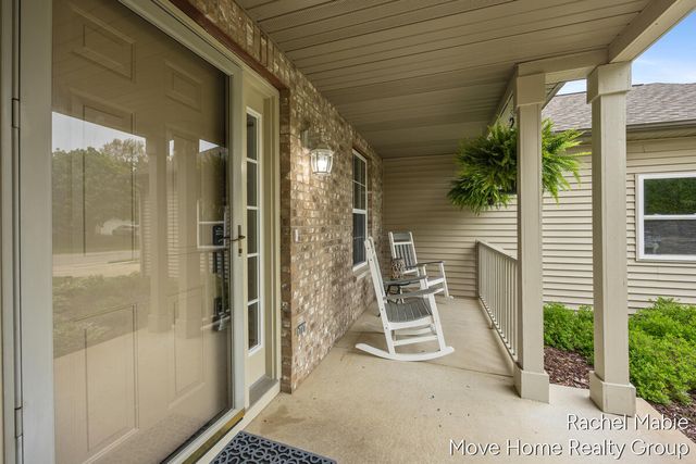 5951 Barcroft Drive SW, Wyoming, MI 49418
