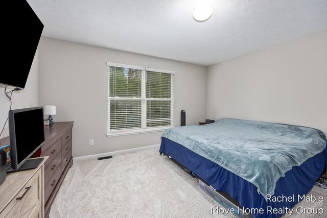 5951 Barcroft Drive SW, Wyoming, MI 49418