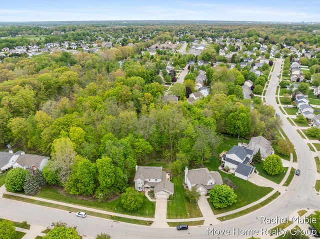 5951 Barcroft Drive SW, Wyoming, MI 49418