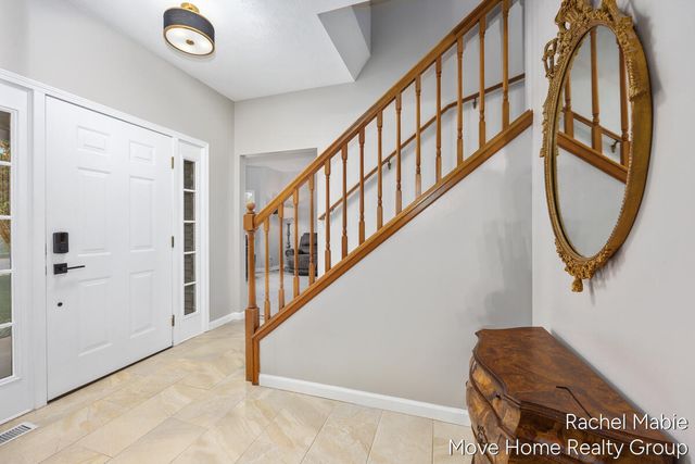 5951 Barcroft Drive SW, Wyoming, MI 49418