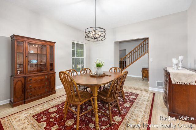 5951 Barcroft Drive SW, Wyoming, MI 49418