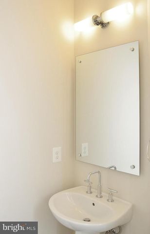 6680 EAMES WAY, Bethesda, MD 20817